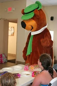Yogi Bear'S Jellystone Park-1